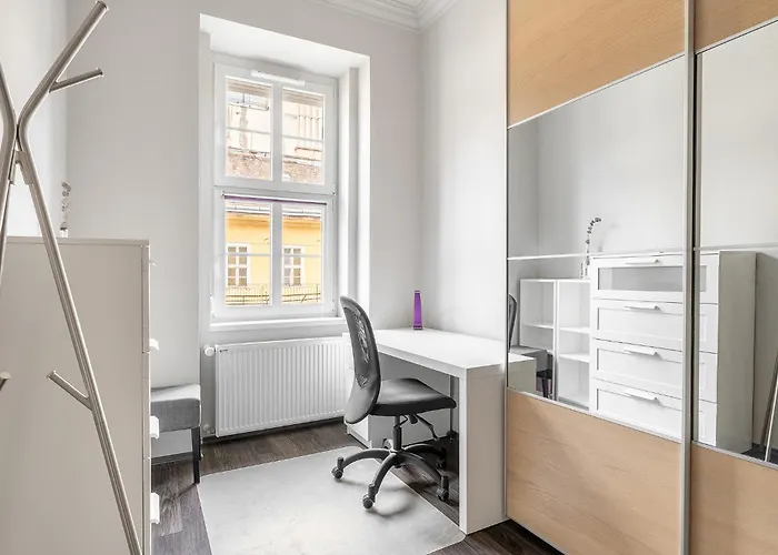 Topcentral Apartment By Cavaland